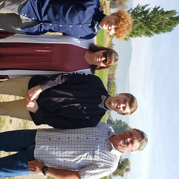 Meet your Posher, Bev - Picture 1 of 1